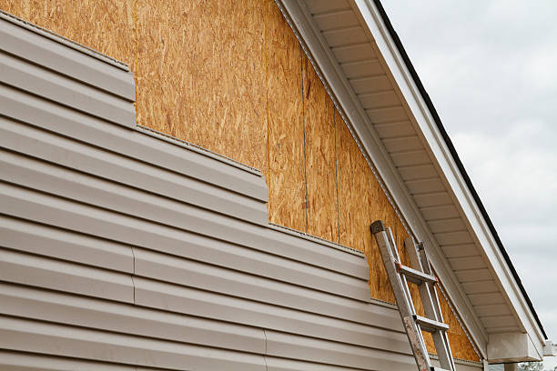 Professional Wood Siding technician working in Tarrs, PA